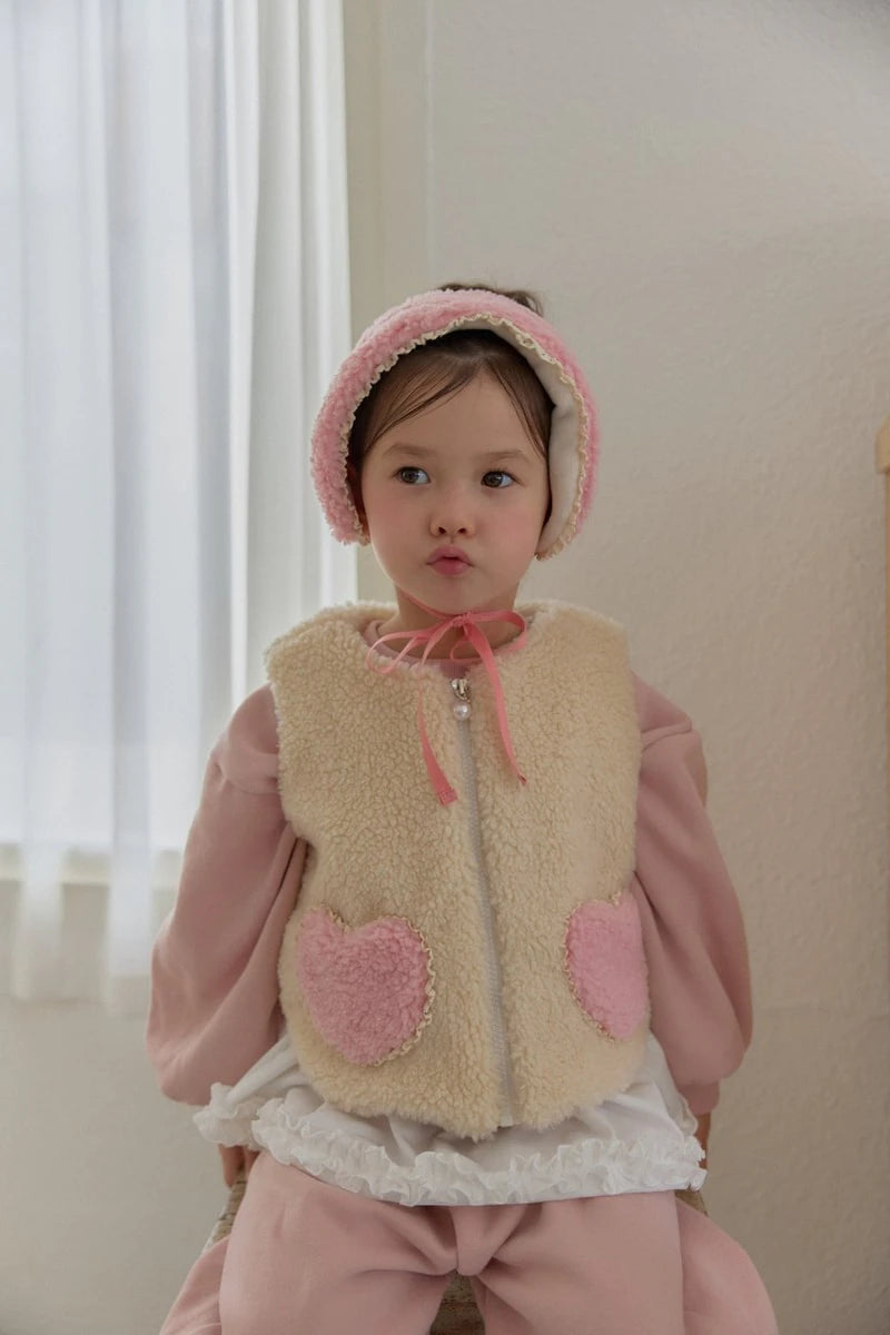 Little Foxx – Monggle Fur Vest + Warmer Set