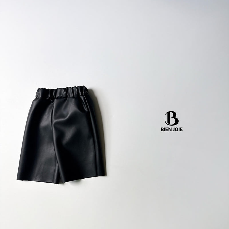 Little Foxx – Tose Leather Pants