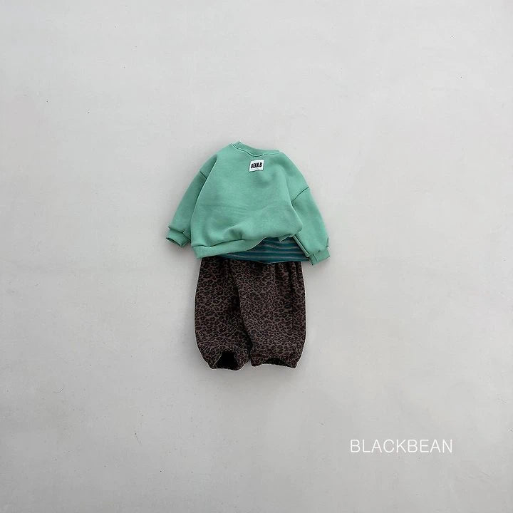 Little Foxx – Peanut Sweatshirt