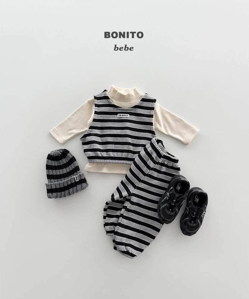 Little Foxx – Special 1+1 Mock Neck Tee