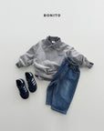 Little Foxx – V-Neck Sweatshirt