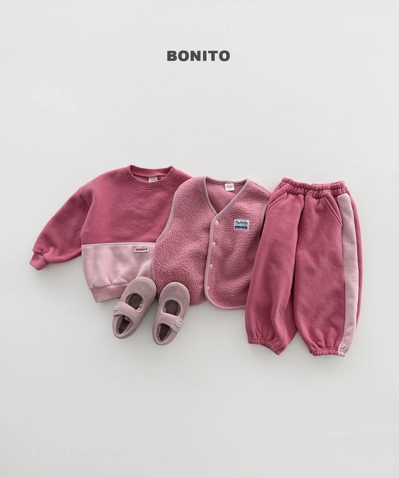 Little Foxx – Under Color Contrast Sweatshirt