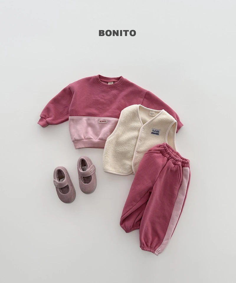 Little Foxx – Under Color Contrast Sweatshirt
