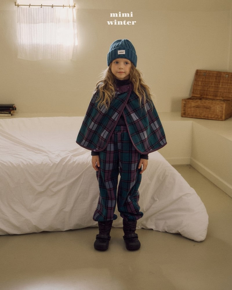 Little Foxx – Wrap &amp; Cape