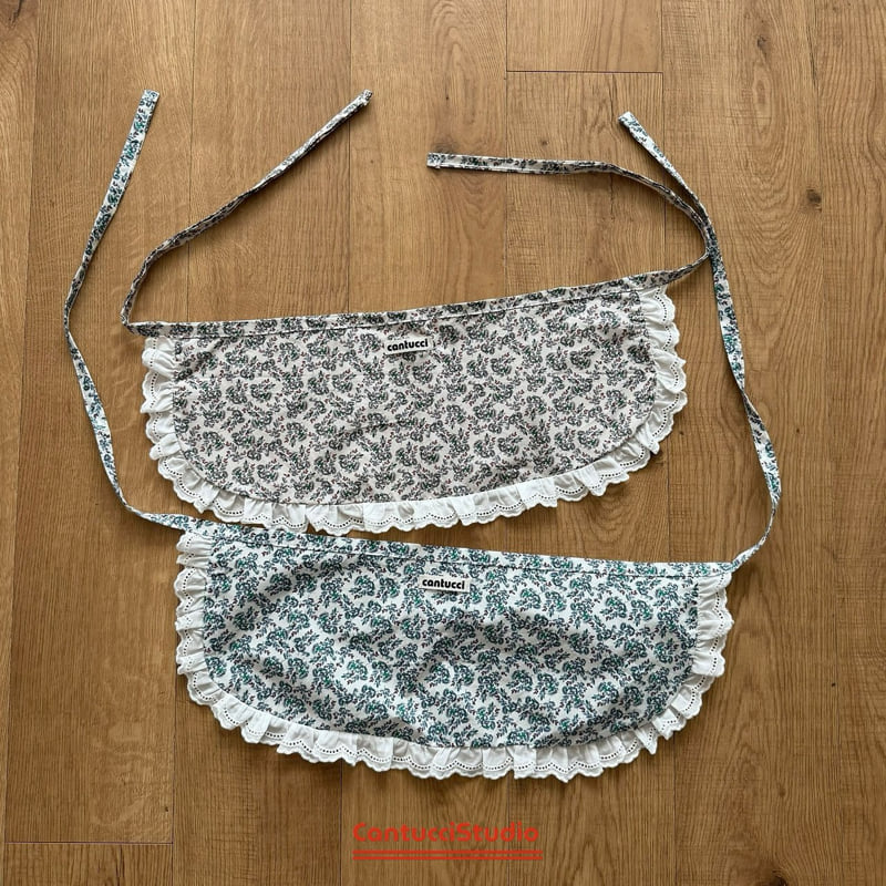 Little Foxx – Grass Apron