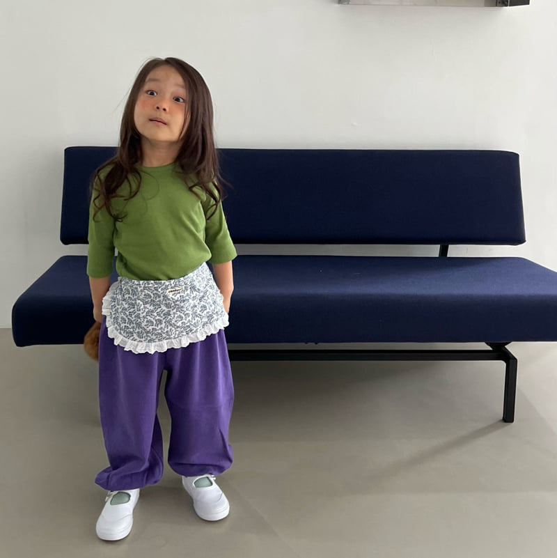 Little Foxx – Grass Apron