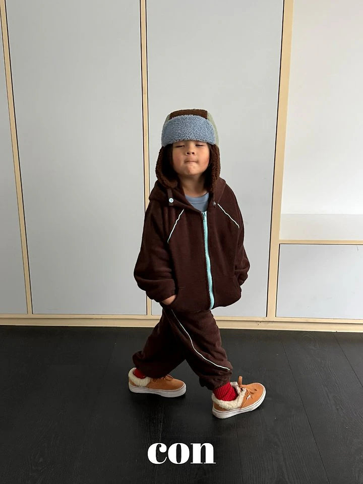 Little Foxx – Snow Fluffy Striped Jogger Pants