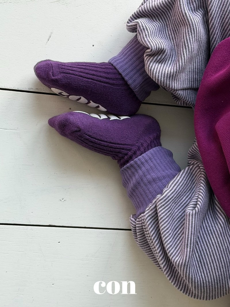 Little Foxx – Kkomu Stripe Jogger Pants