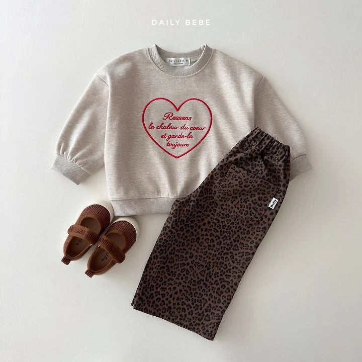 Little Foxx – Heart Embroidery Sweatshirt