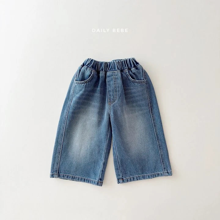 Little Foxx – Curved Denim Pants