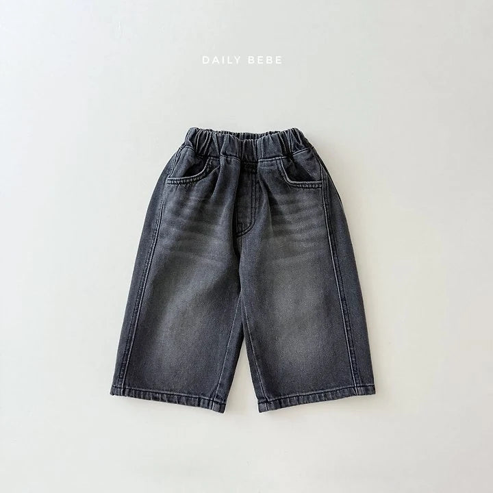 Little Foxx – Curved Denim Pants
