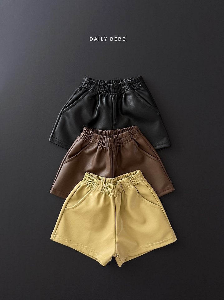 Little Foxx – Faux Leather Shorts