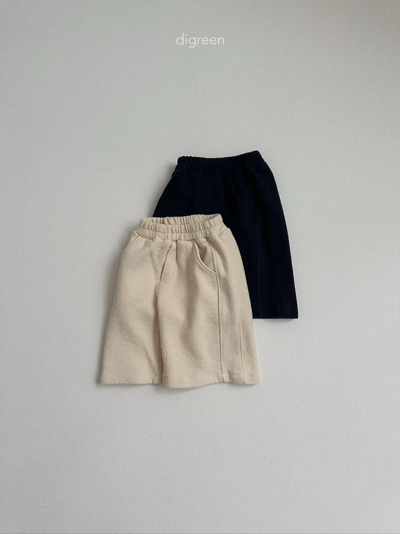 Moss Bermuda Pants