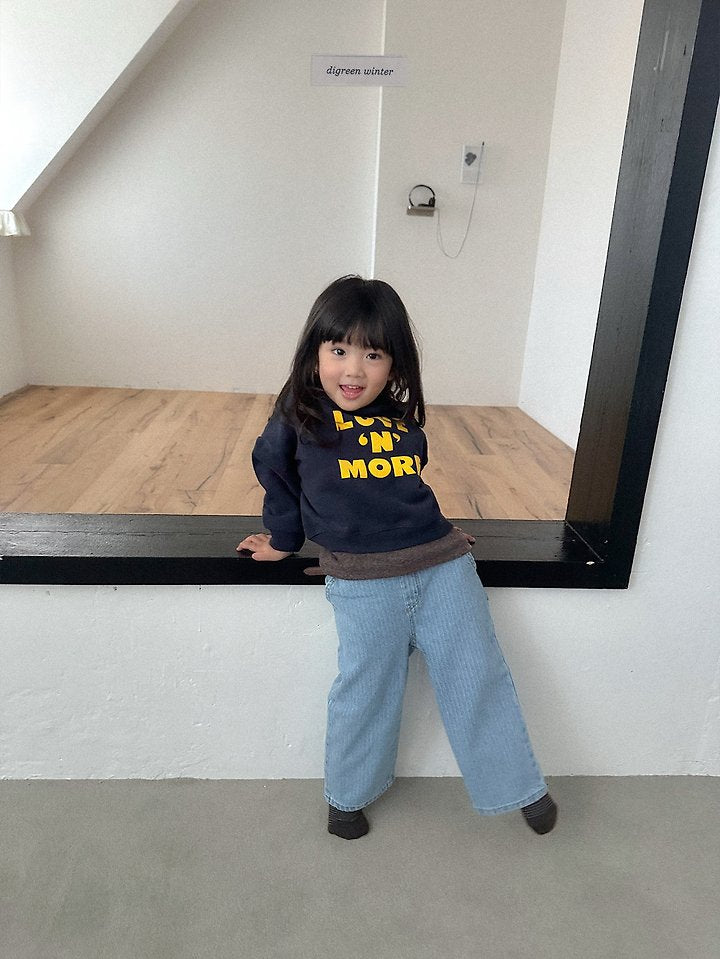 Little Foxx – Love More Sweatshirt