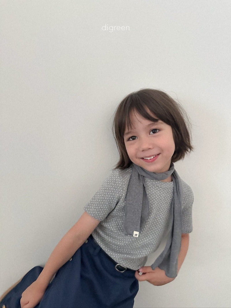 Emily Dot Tee