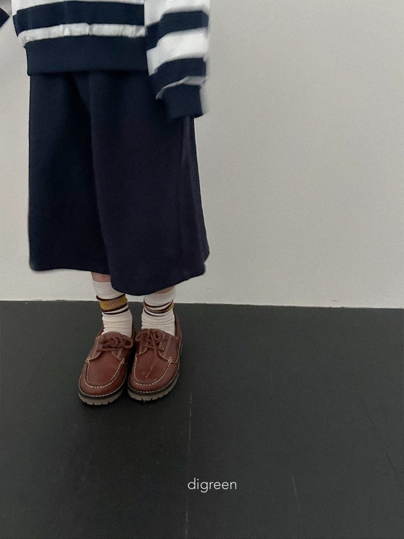 Moss Bermuda Pants