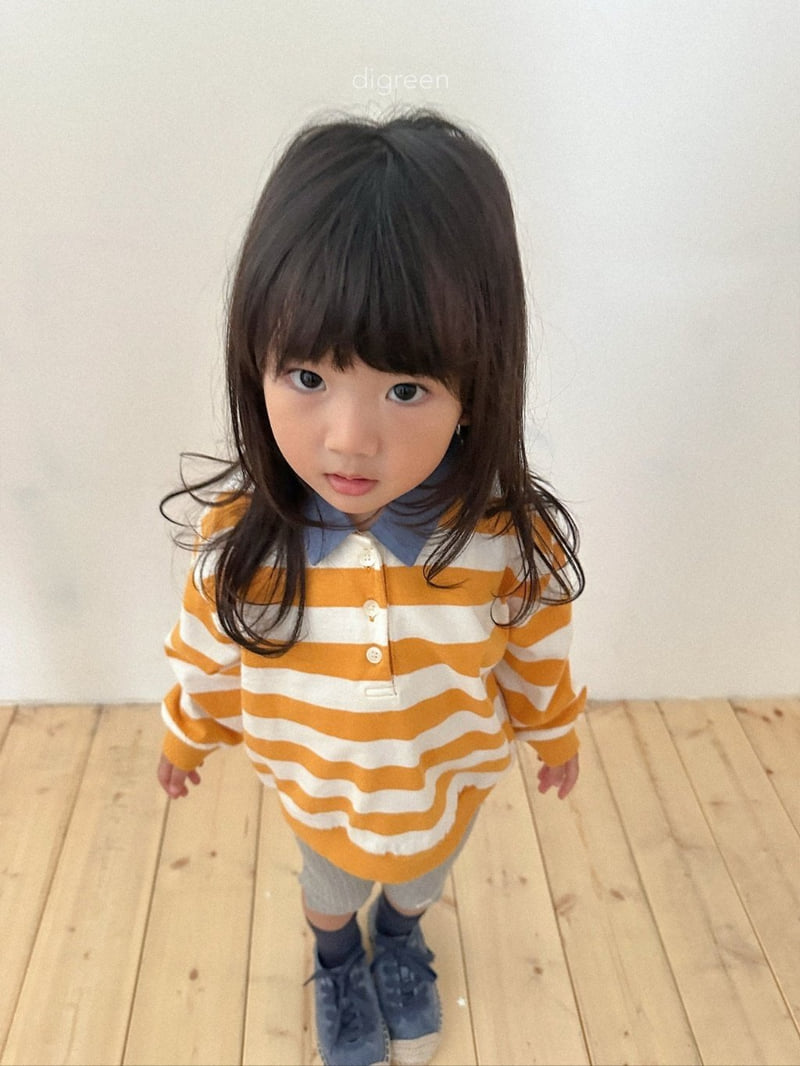 Striped Collar Sweatshirt