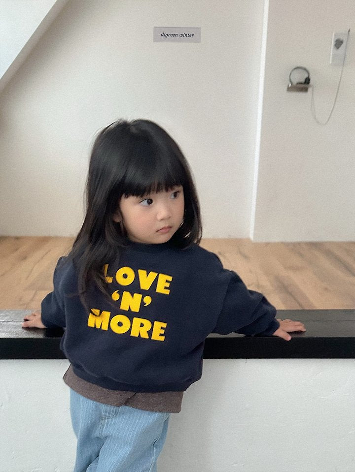 Little Foxx – Love More Sweatshirt