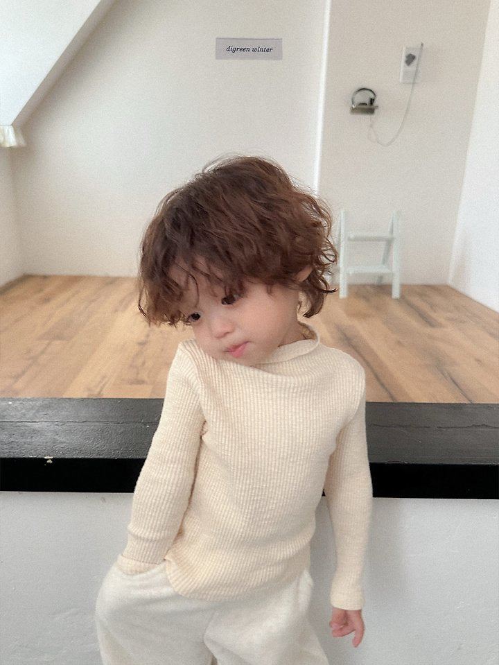 Little Foxx – Toffee Turtleneck Tee