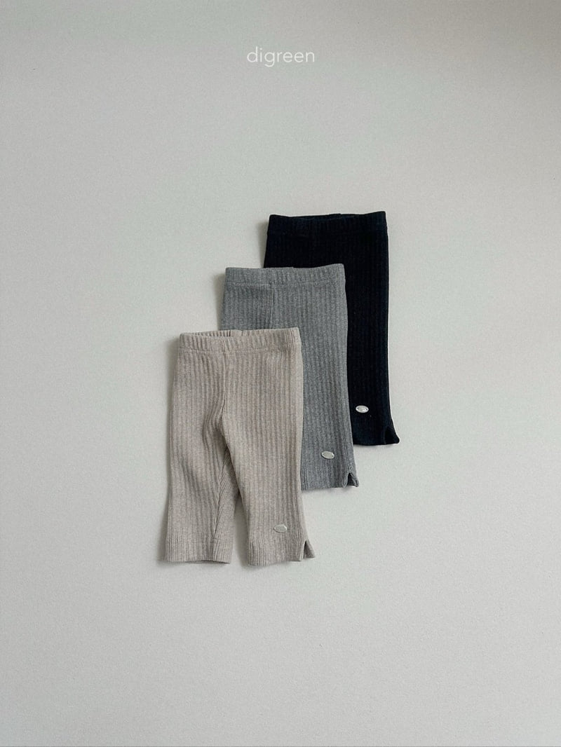 Ribbed Capri Leggings