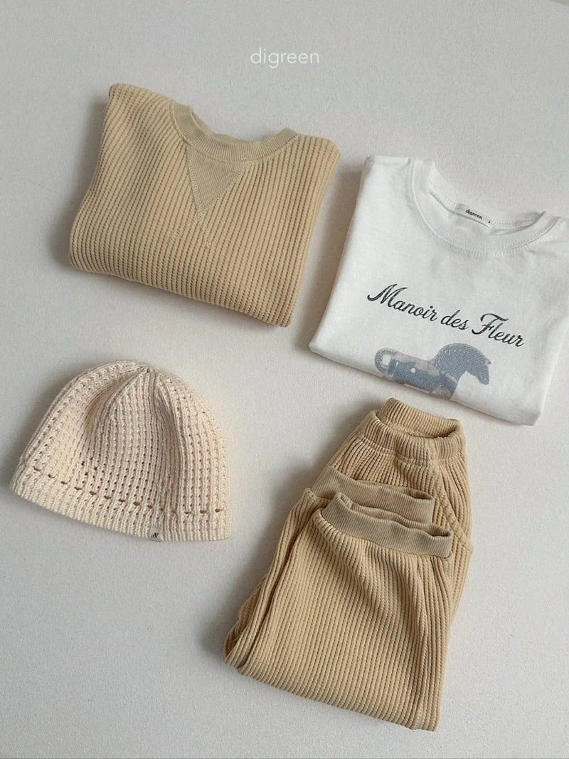 Eyelet Beanie