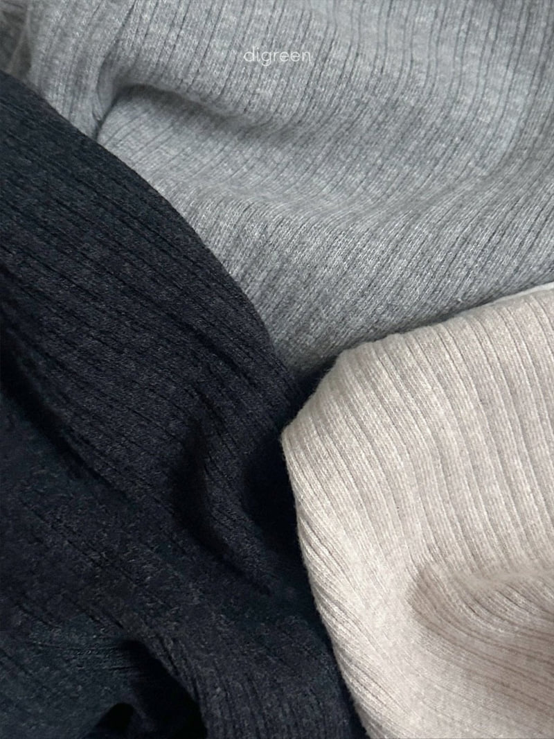Ribbed Capri Leggings