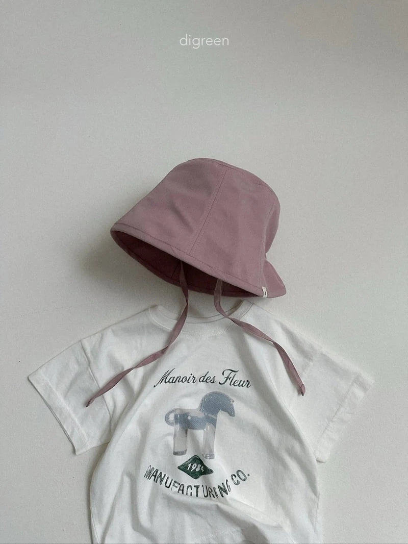 Chest Hat