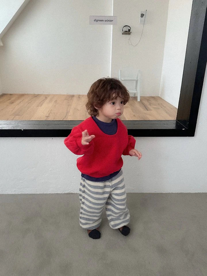 Little Foxx – Deep U-Neck Sweatshirt