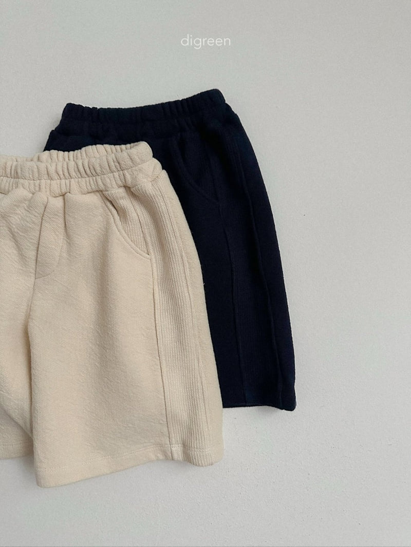 Moss Bermuda Pants