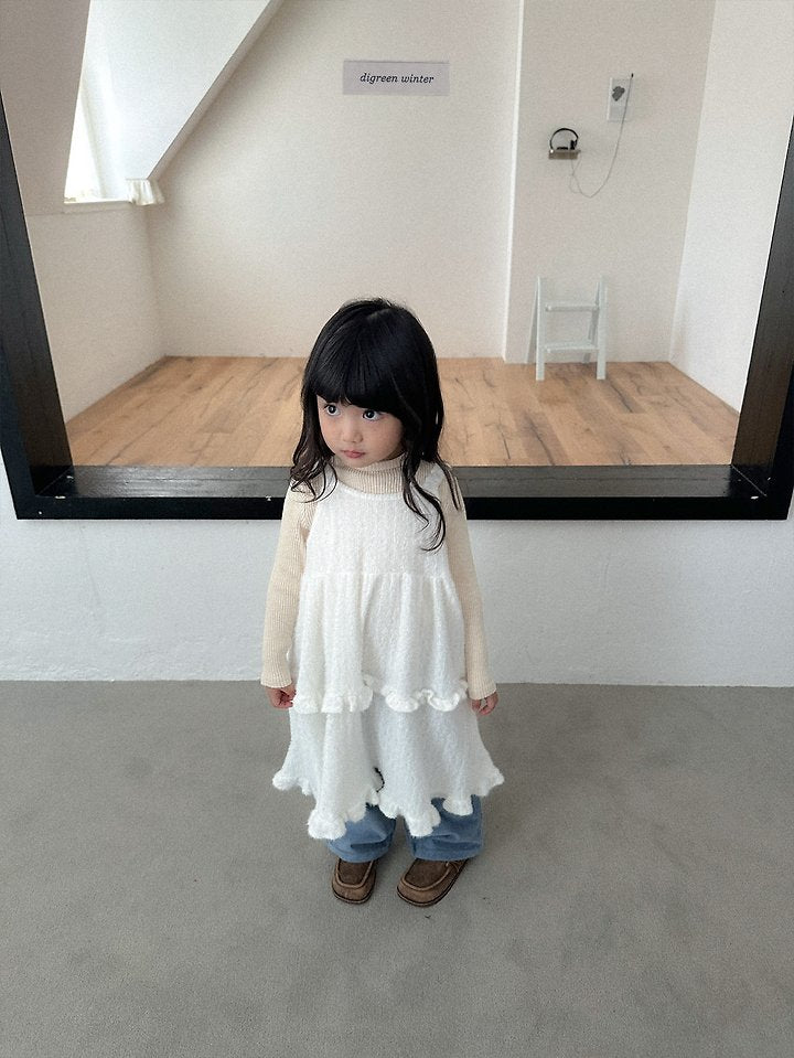Little Foxx – Toffee Turtleneck Tee