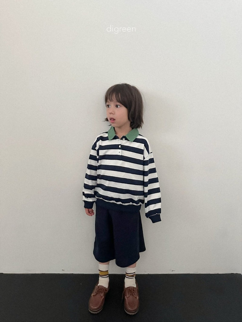 Striped Collar Sweatshirt