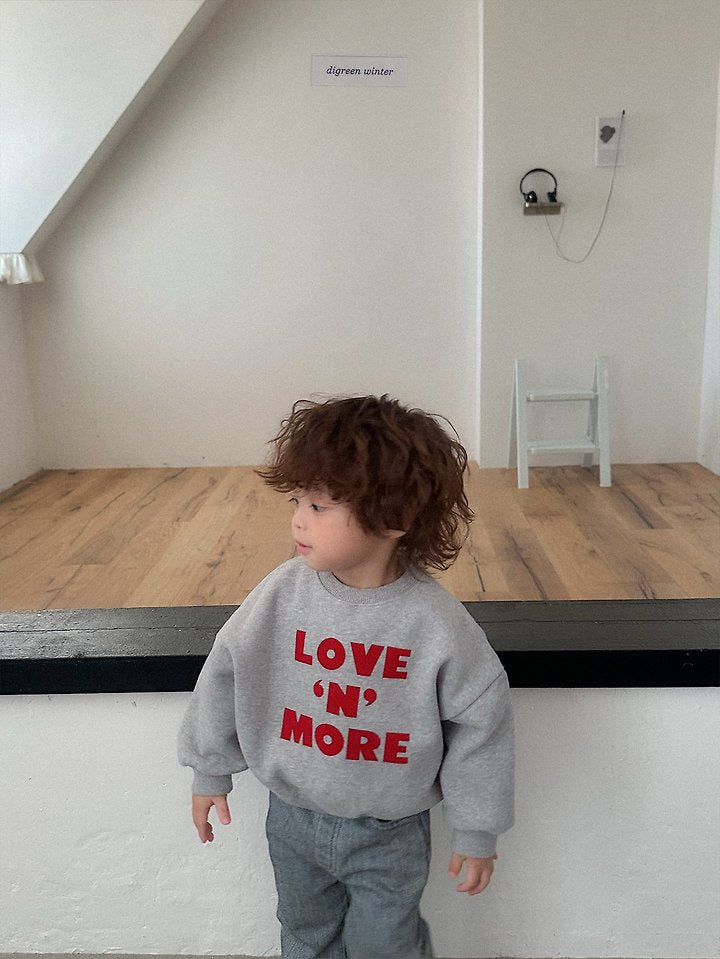 Little Foxx – Love More Sweatshirt