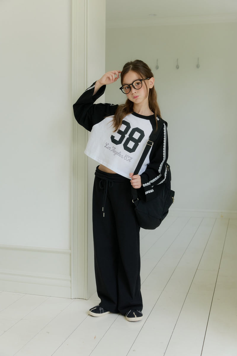 Little Foxx – Lace Raglan Crop Tee