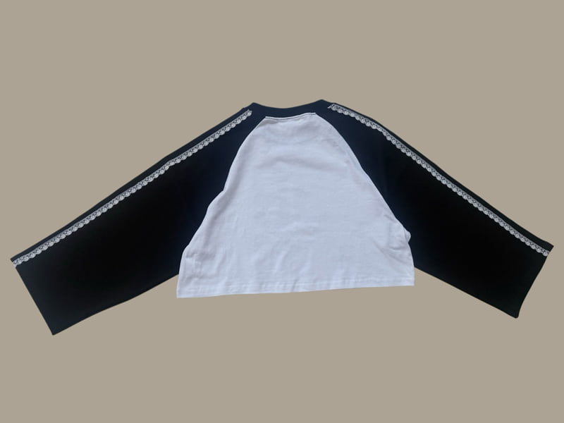Little Foxx – Lace Raglan Crop Tee