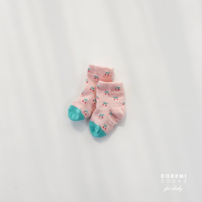 Little Foxx – Cherry Waffle Sock Set