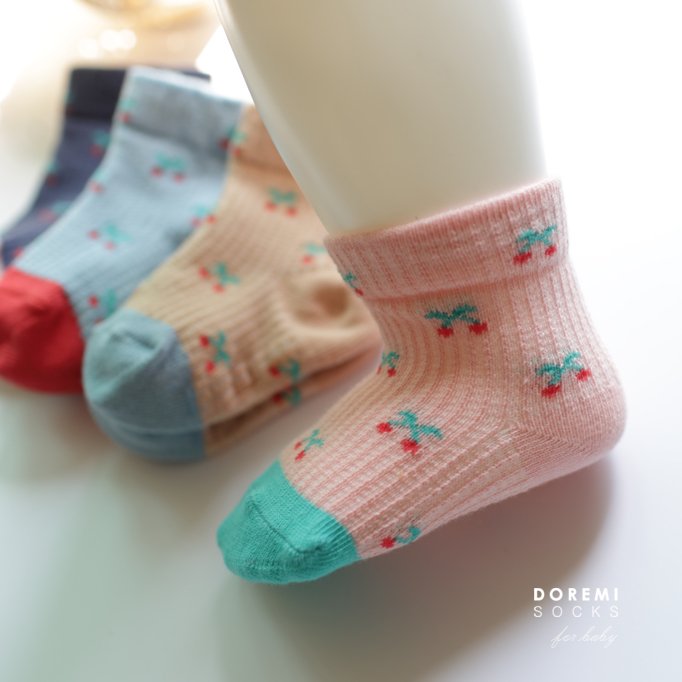 Little Foxx – Cherry Waffle Sock Set