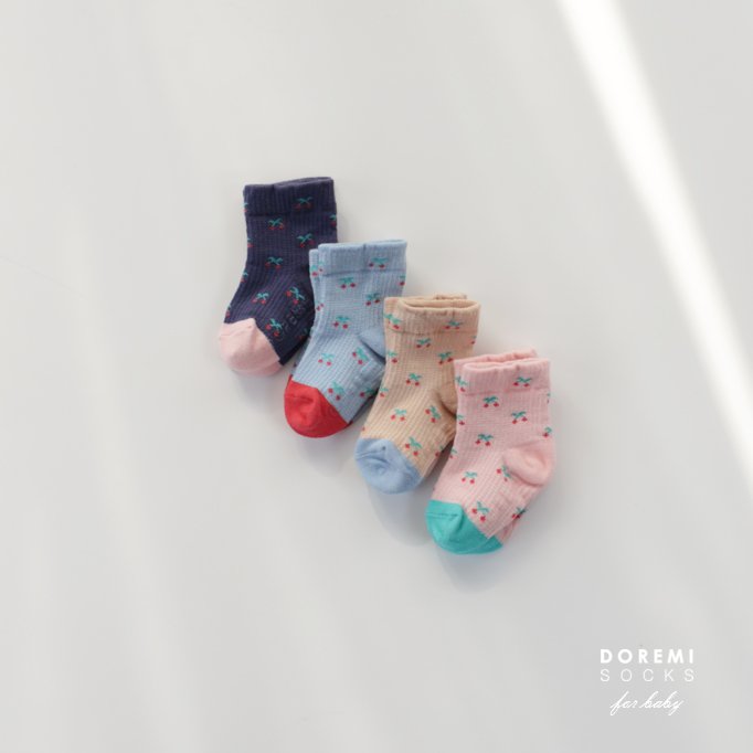 Little Foxx – Cherry Waffle Sock Set