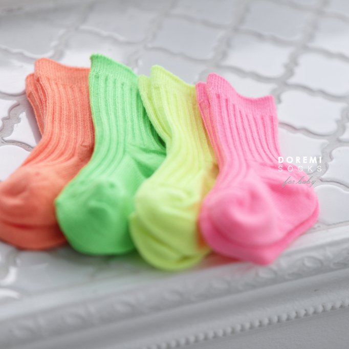 Little Foxx – Neon Ribbed Socks