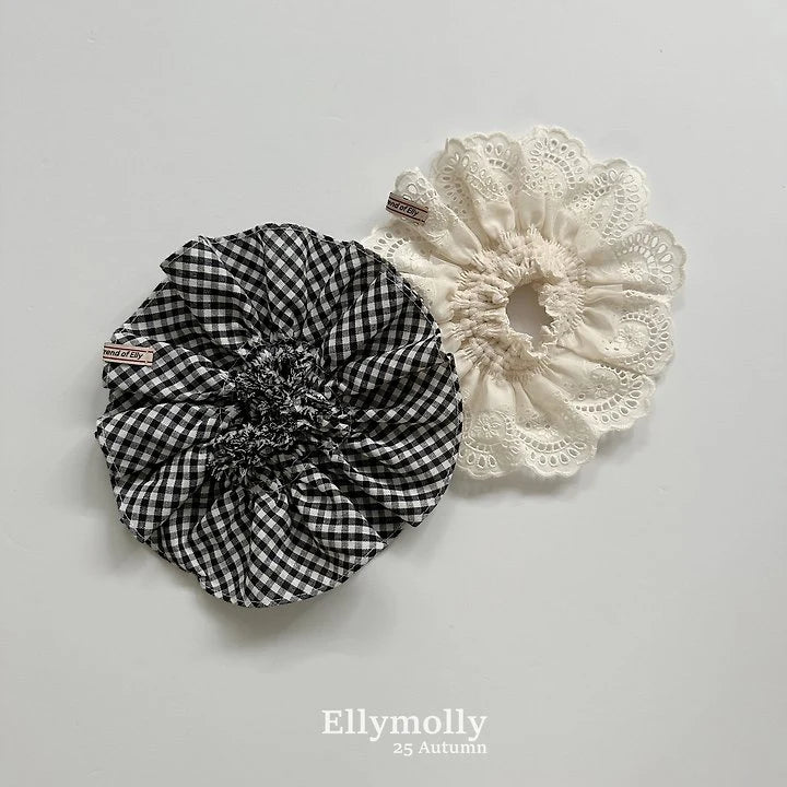Little Foxx – Flower Scrunchie