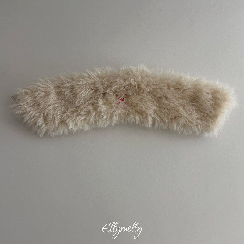 Little Foxx – Fur Collar