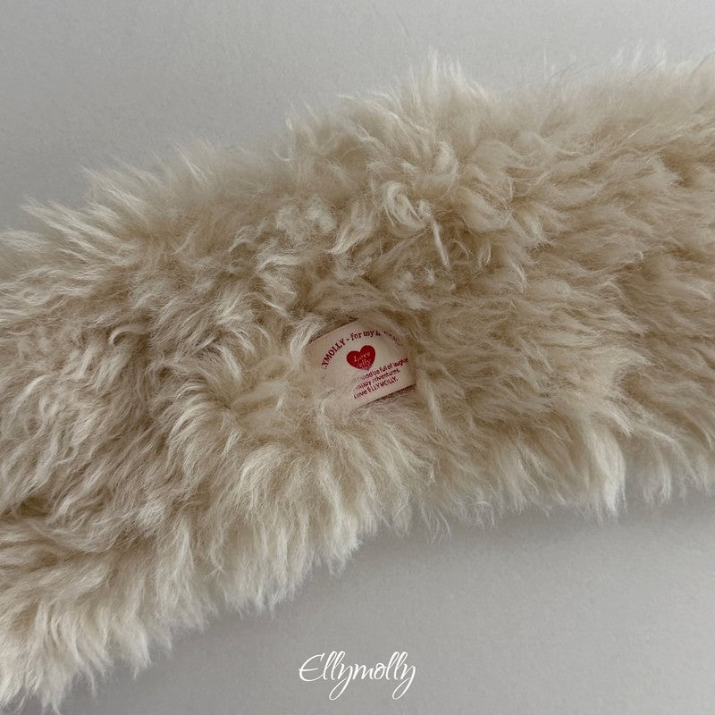 Little Foxx – Fur Collar