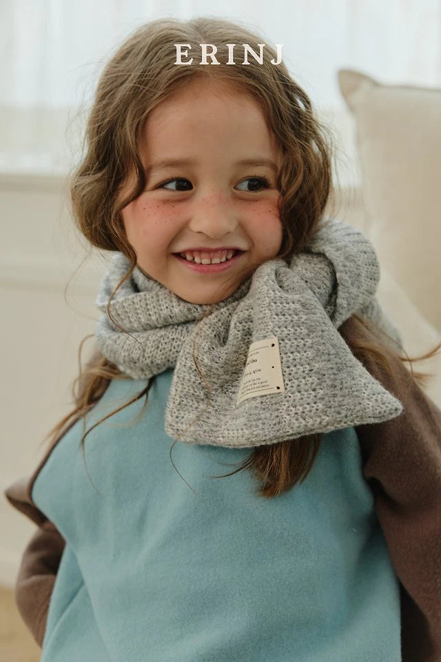 Little Foxx – May Knit Muffler