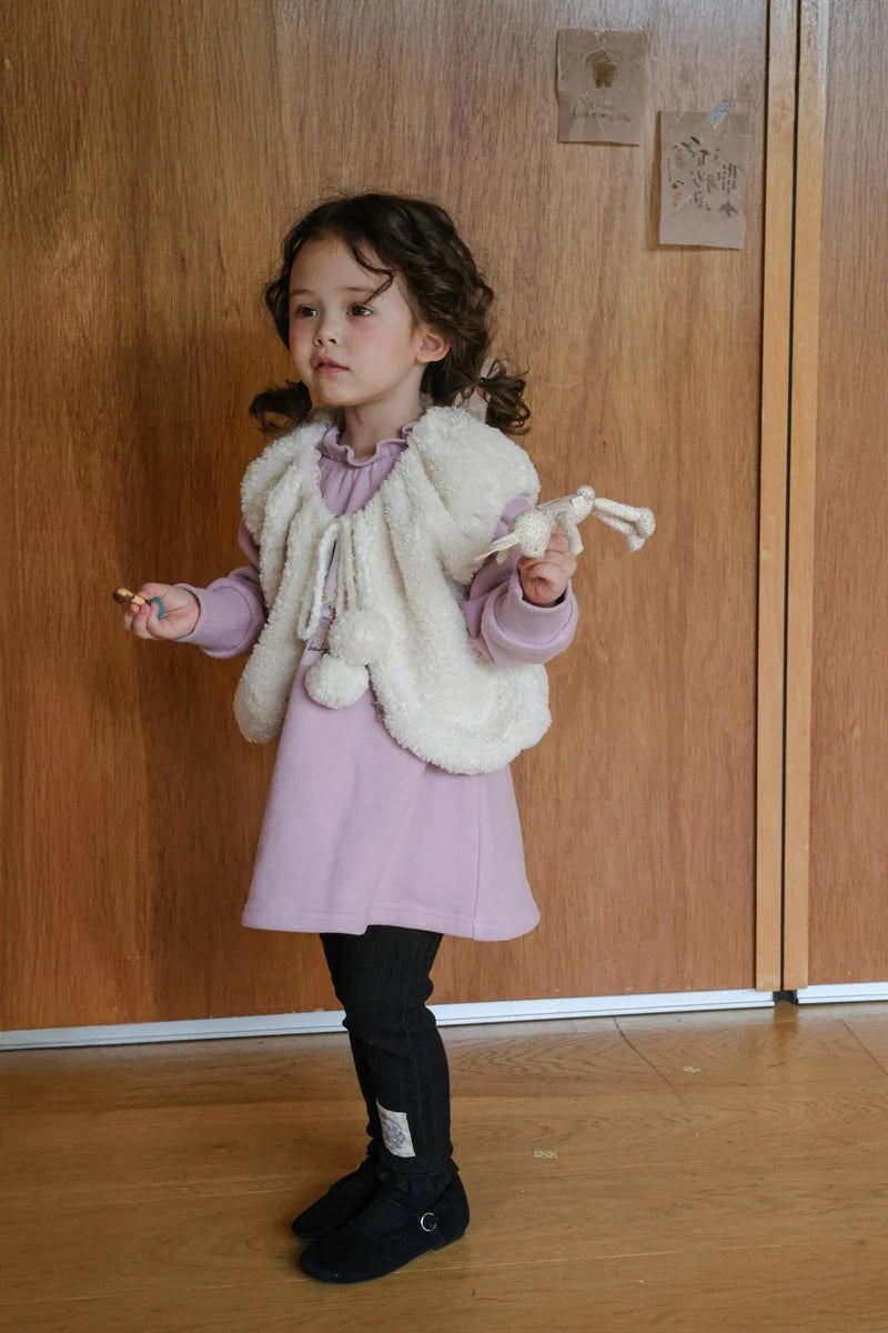 Little Foxx – EL Fur Vest