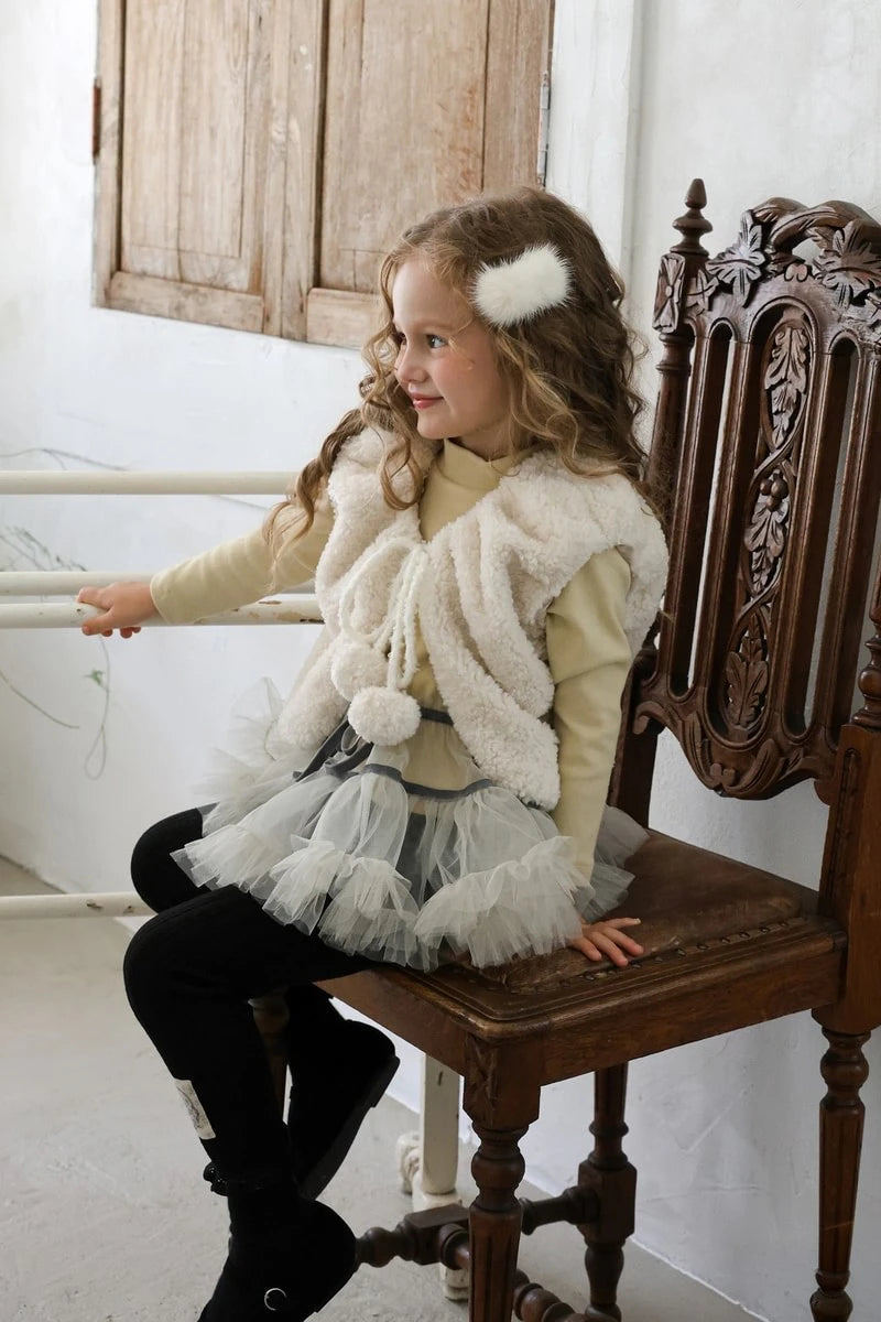 Little Foxx – EL Fur Vest