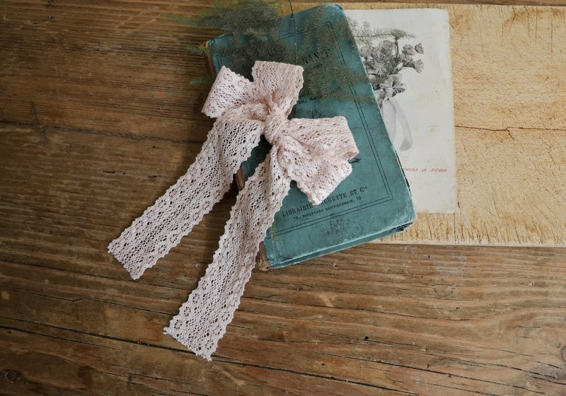 Little Foxx – Sable Lace Hairpin