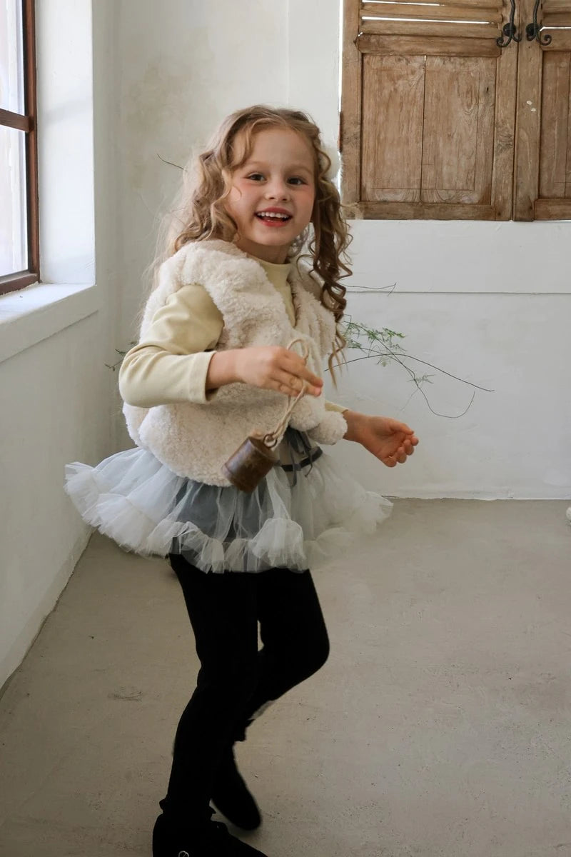 Little Foxx – EL Fur Vest