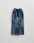 Little Foxx – Slit Flare Denim Pants