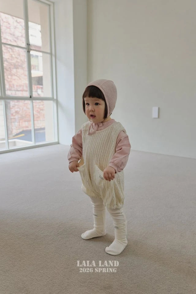 Bebe Eyelet Bonnet4_byLittleFox_jetztvorbestellen