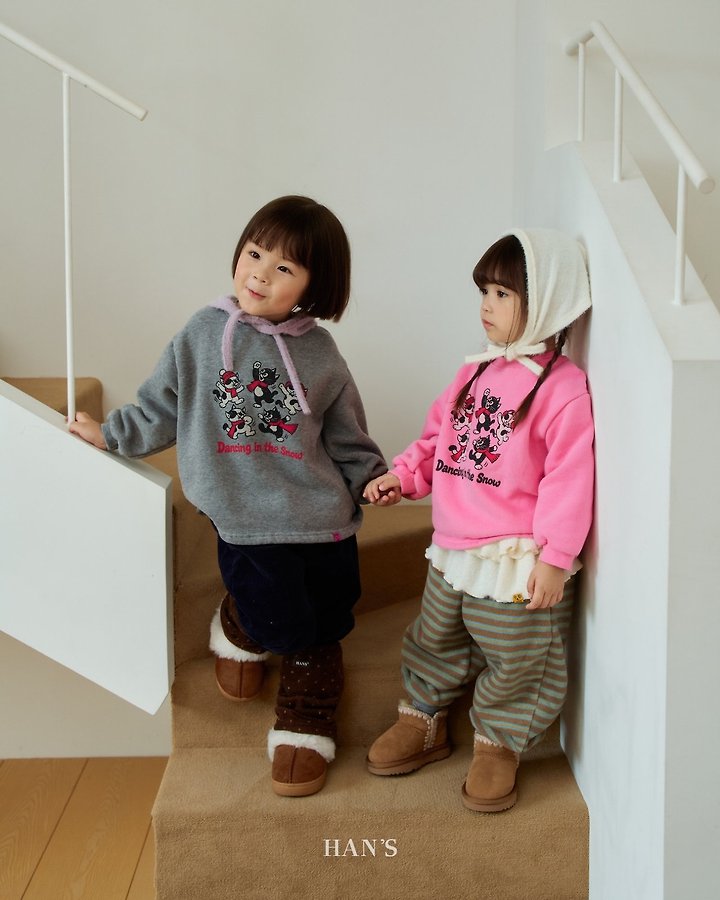 Little Foxx – Yang Dancing Sweatshirt