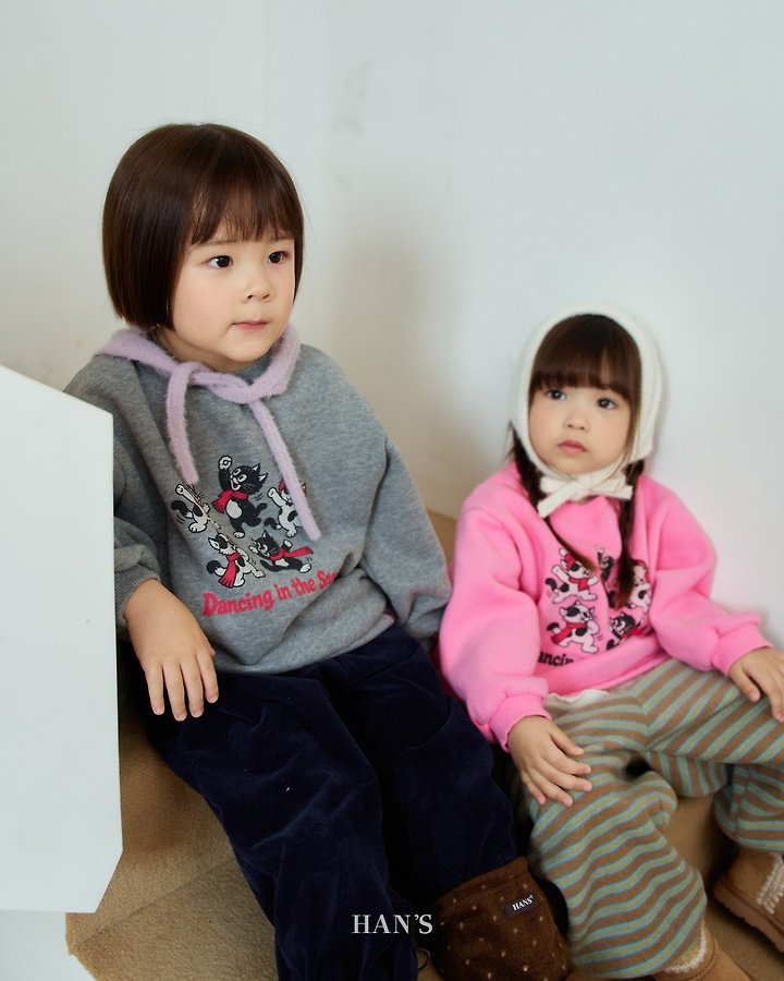 Little Foxx – Yang Dancing Sweatshirt